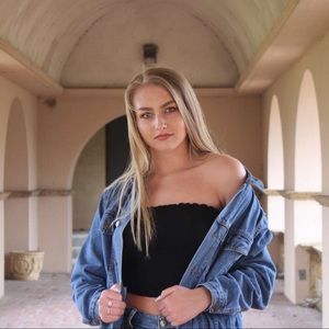 Meet your Posher, Alexandra